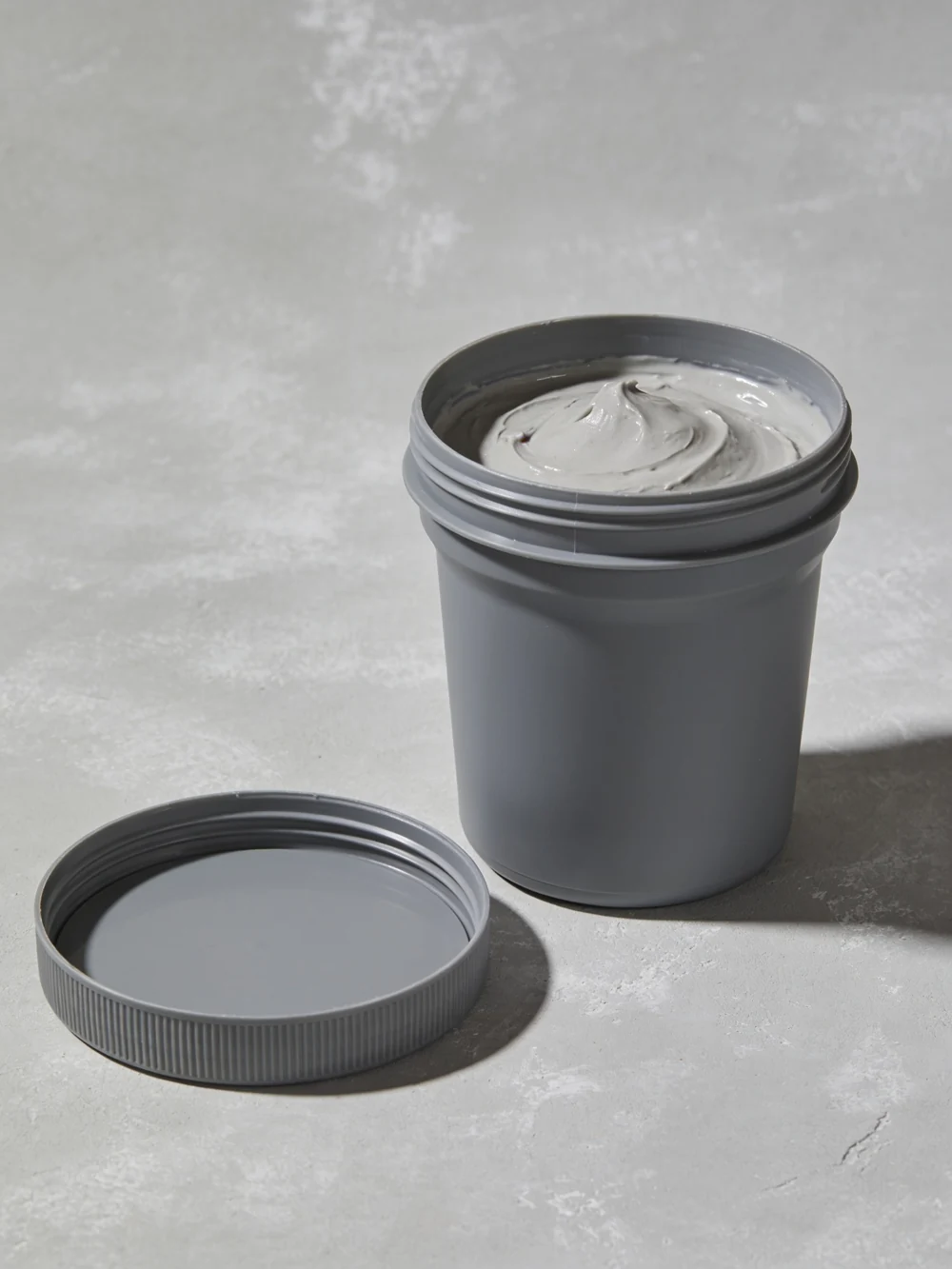 Trowel-Grade Surface Filler — 1 kg wide-mouth tub